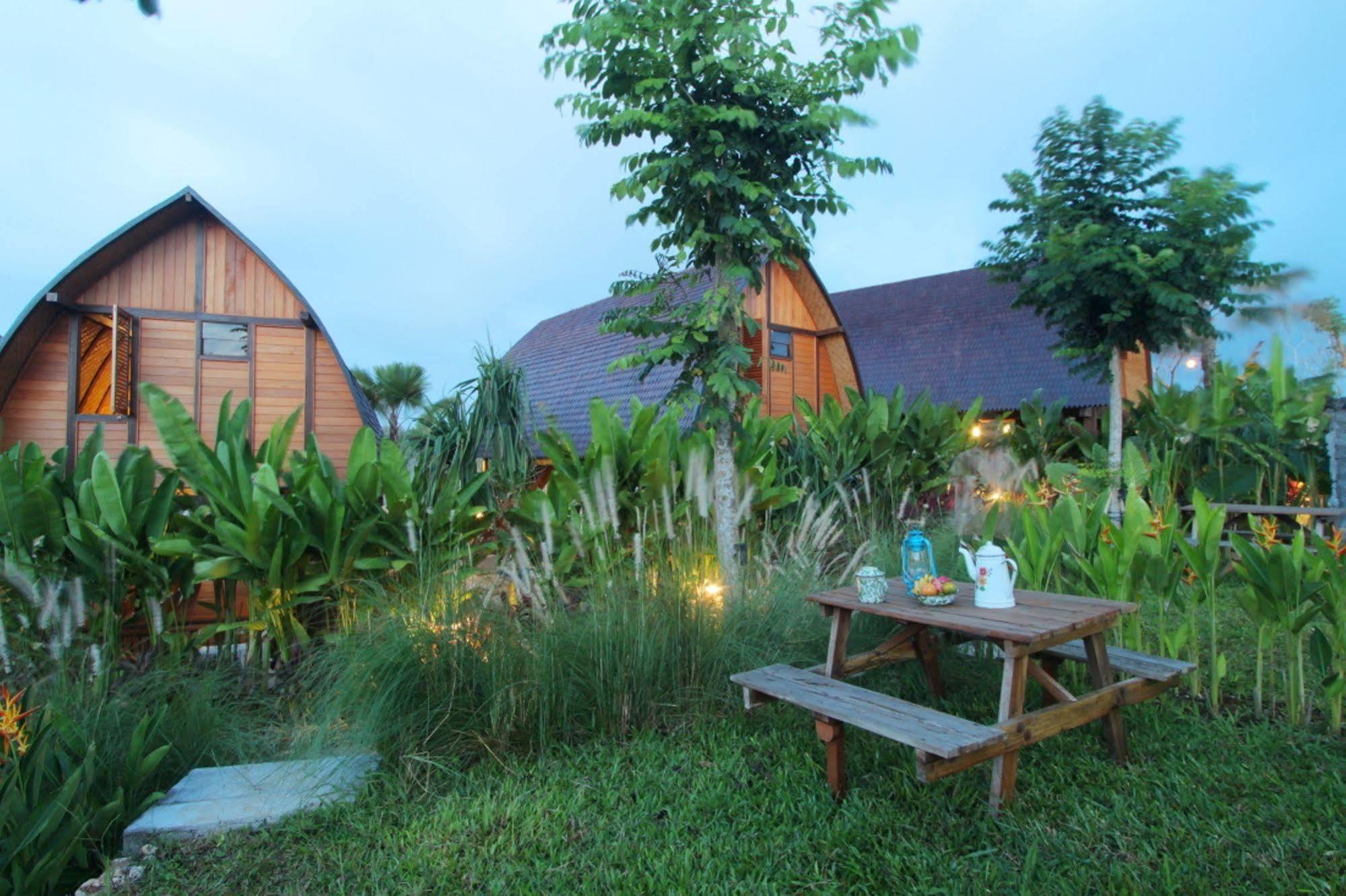 The Kirana Ungasan Villa Jimbaran Екстериор снимка
