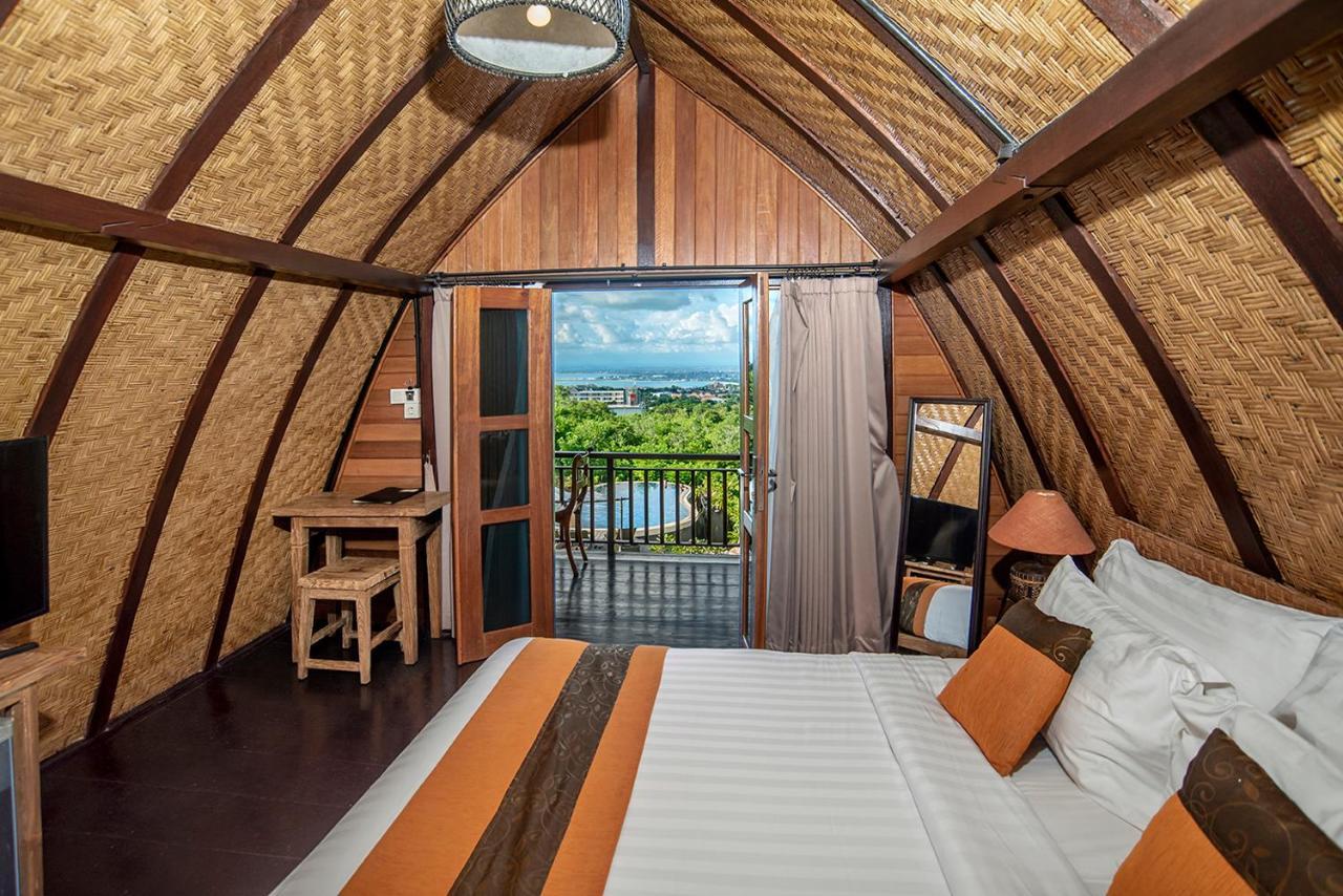 The Kirana Ungasan Villa Jimbaran Екстериор снимка